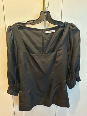 Deitas Black Square-Neck Puff Sleeve Blouse. Scandi brand